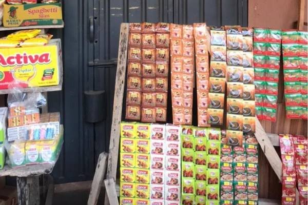 Osogbo Food Scam: Residents Lose Money as Discounted Food Shop Vanishes Overnight