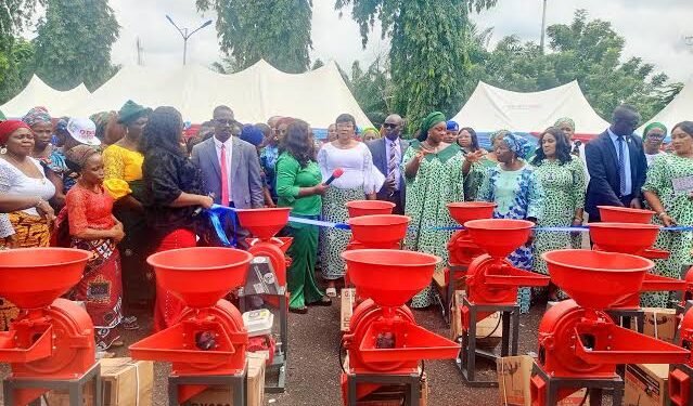 Remi Tinubu Empowers 500 Indigent Women In Ebonyi