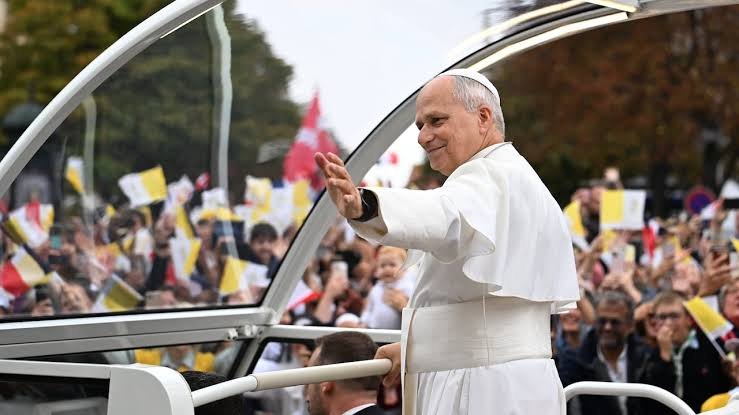 Pope Leo XIV Draws Hundreds of Thousands to Open-Air Mass in Paris