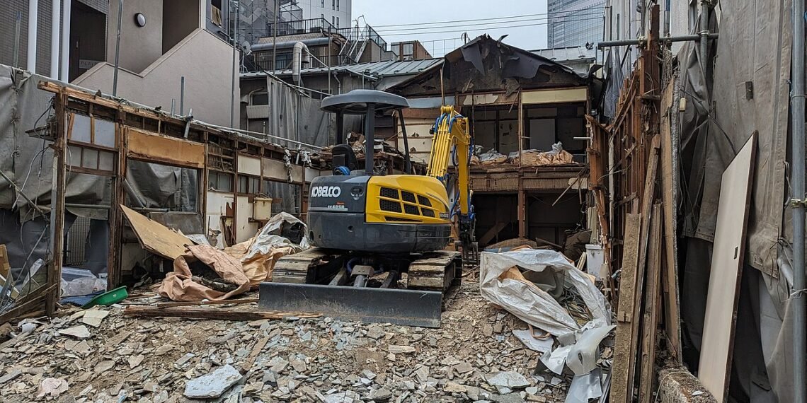 Effurun barracks demolition